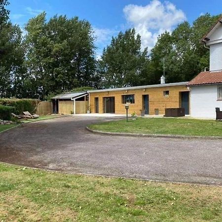 Au Dela Des Remparts Villa Montreuil  Eksteriør bilde